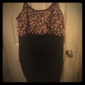 Torrid sequined bodycon dress. Perfect condition.
